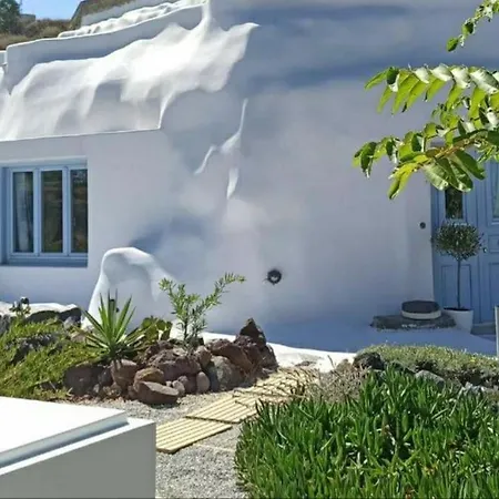 Blue Ion - Two Separate Cave Villas * Imerovigli (Santorini)